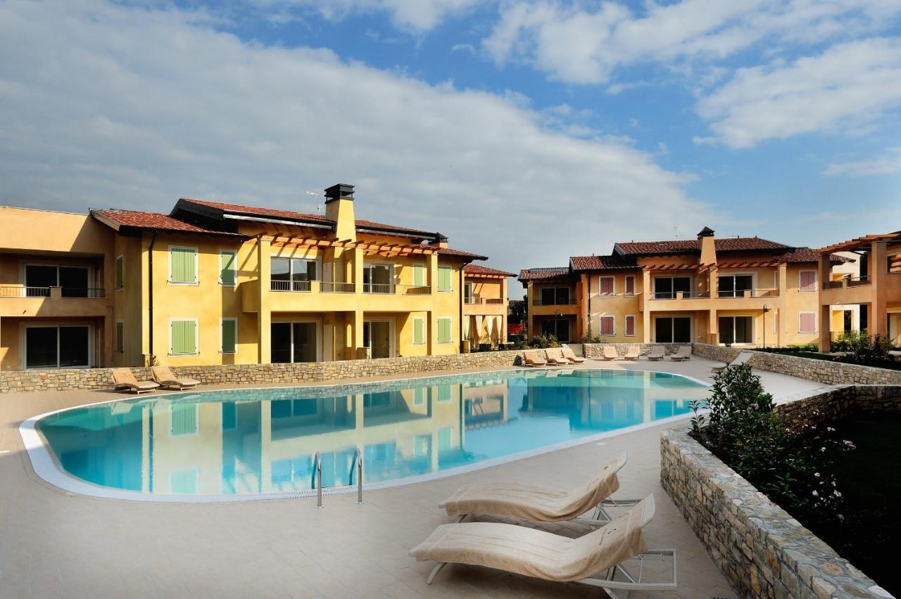 Le Corti Caterina Apartments With Pool By Wonderful Italy Desenzano del Garda Exteriör bild