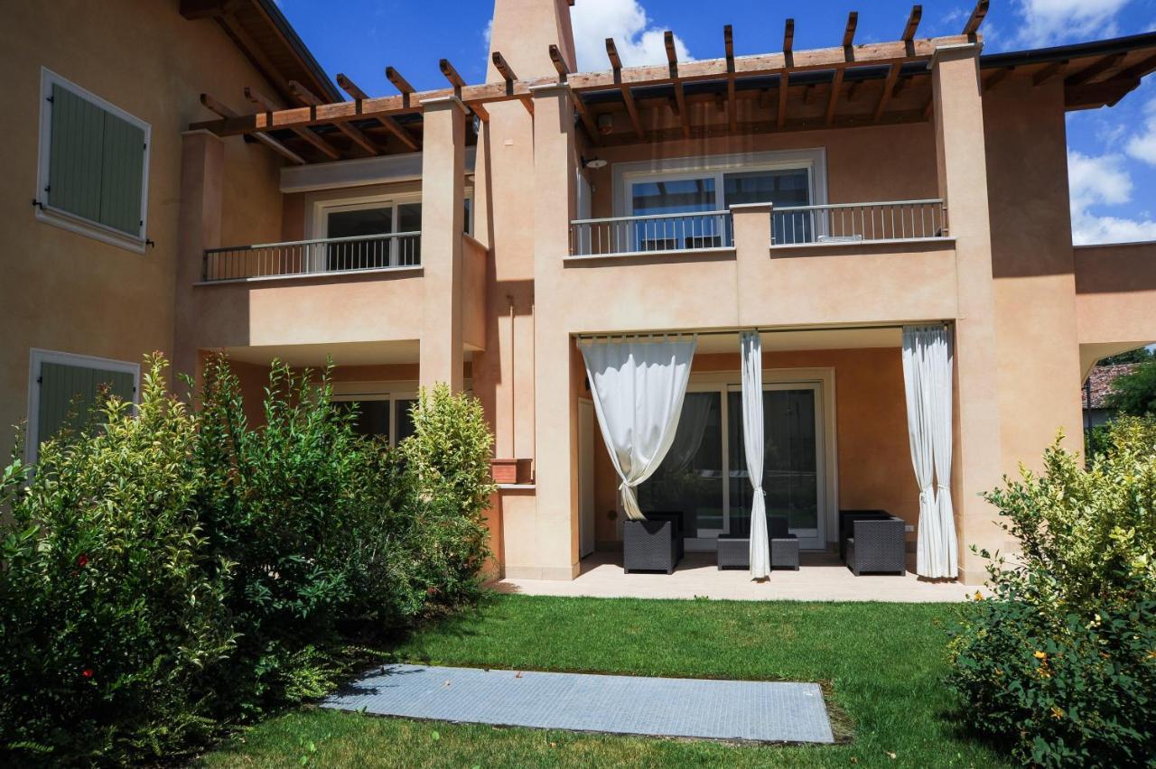 Le Corti Caterina Apartments With Pool By Wonderful Italy Desenzano del Garda Exteriör bild