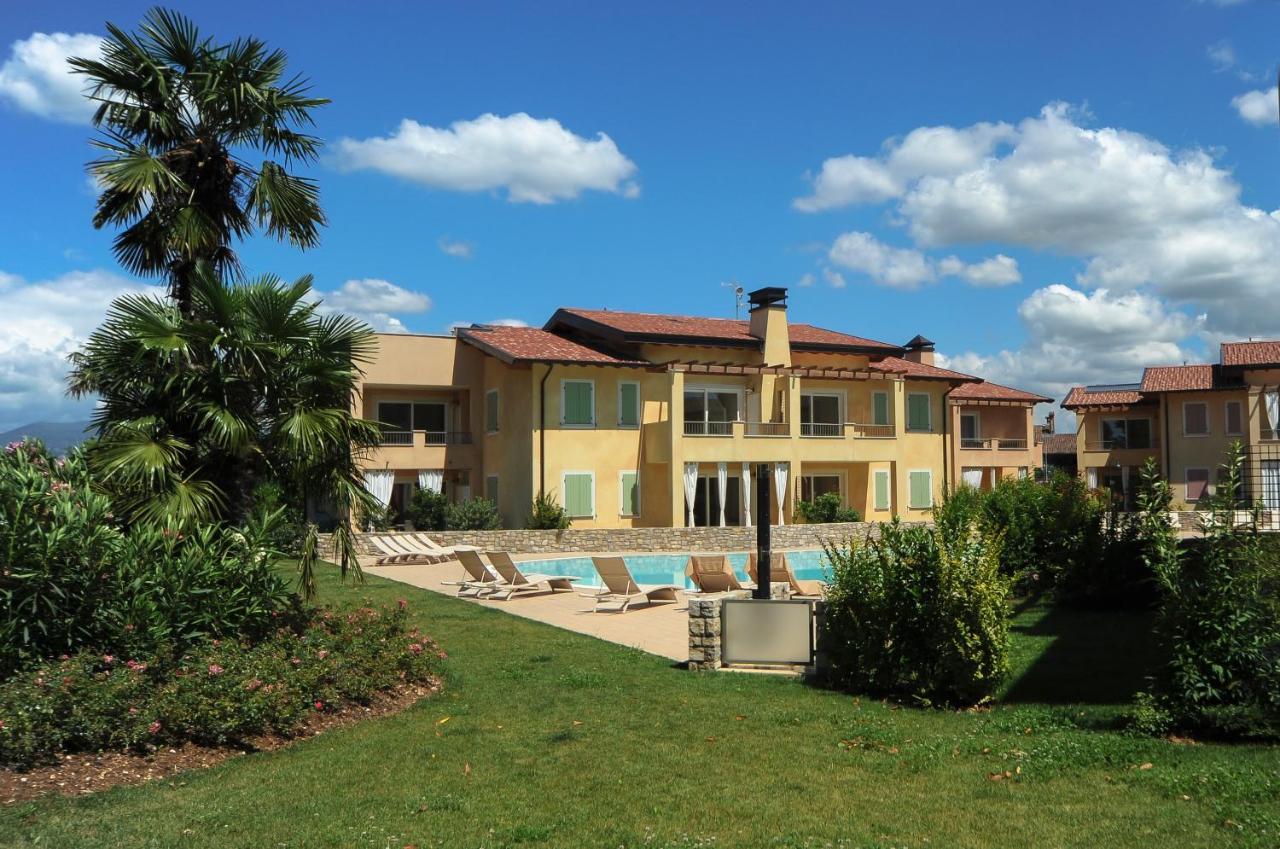Le Corti Caterina Apartments With Pool By Wonderful Italy Desenzano del Garda Exteriör bild