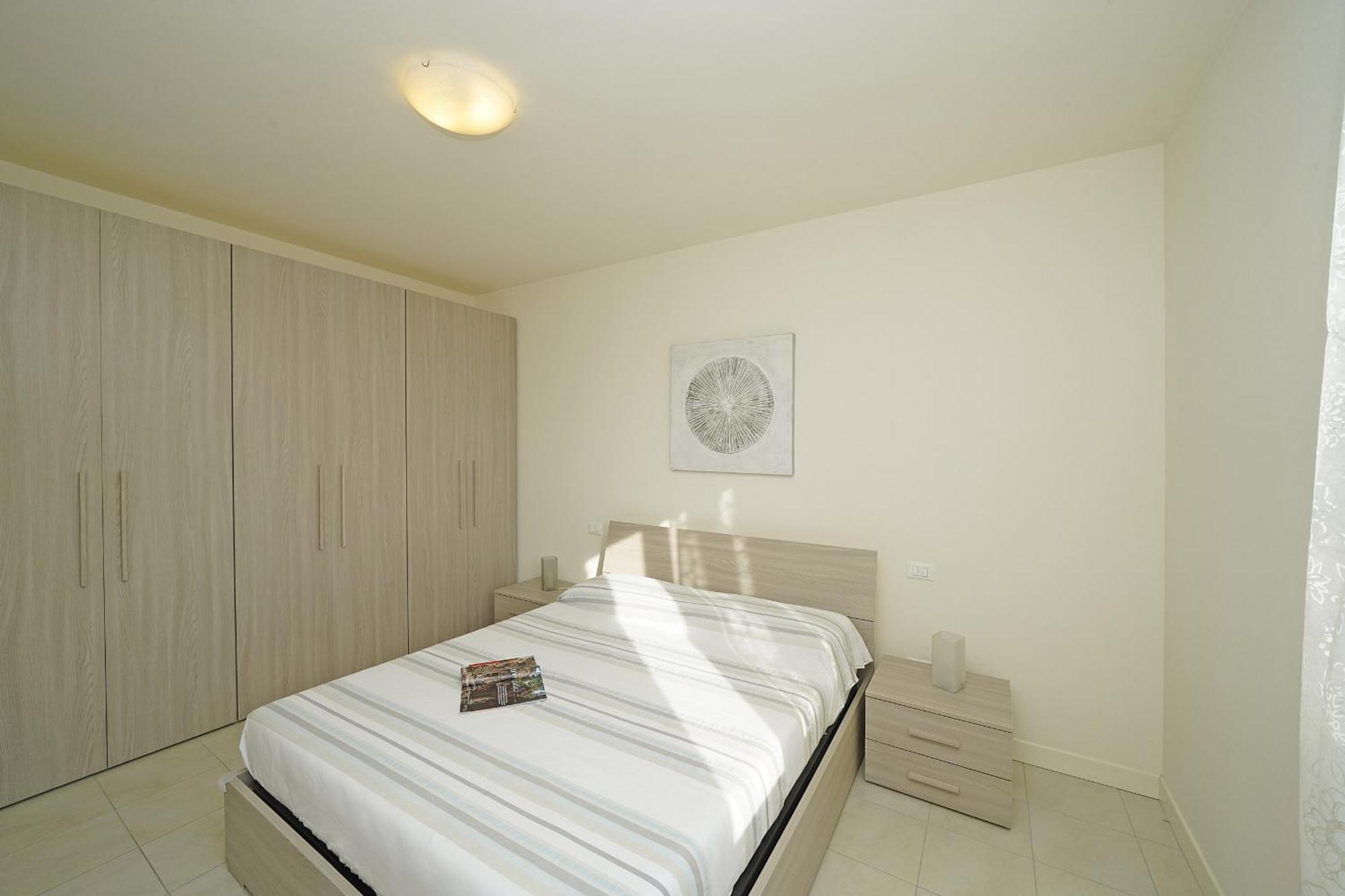 Le Corti Caterina Apartments With Pool By Wonderful Italy Desenzano del Garda Exteriör bild