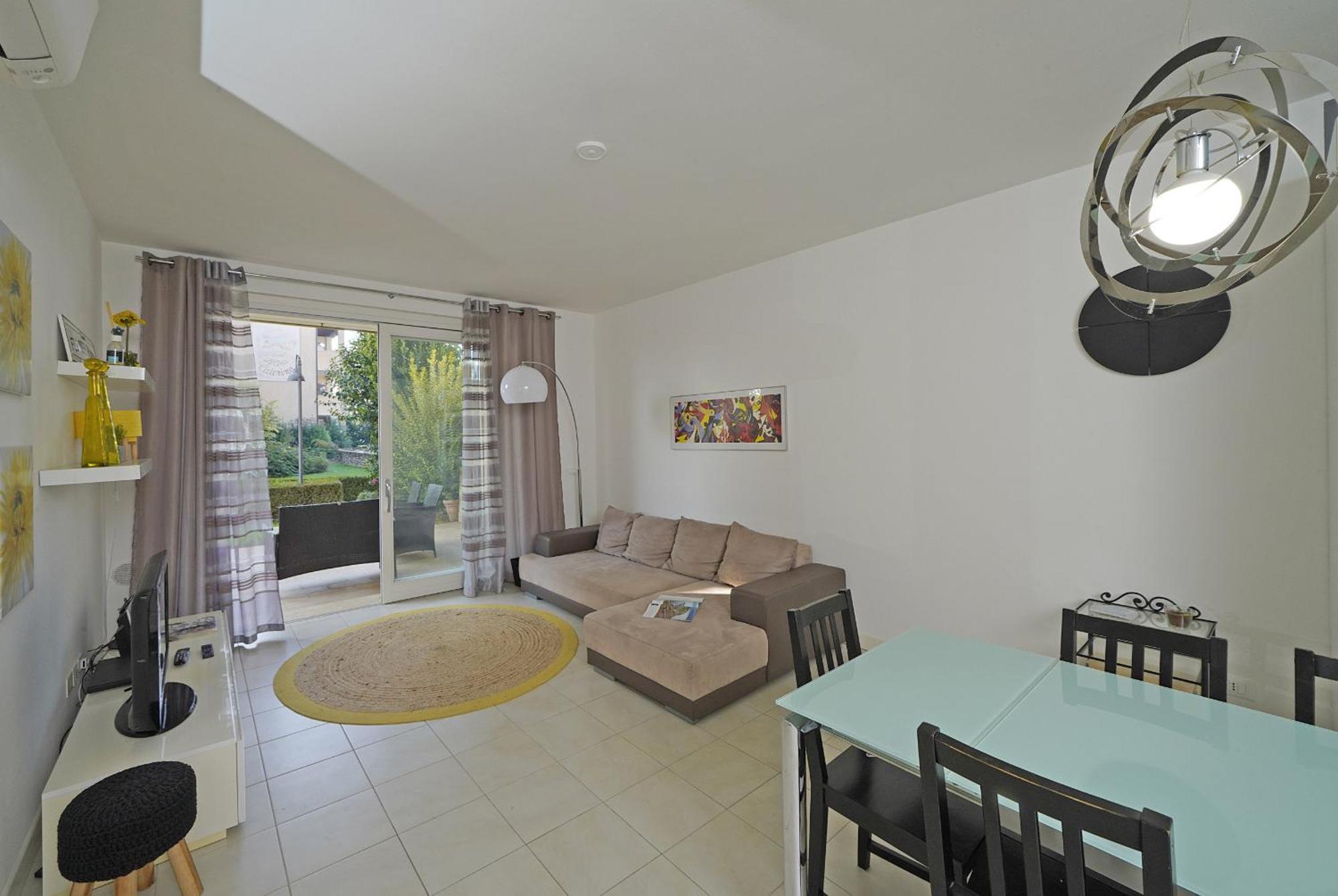 Le Corti Caterina Apartments With Pool By Wonderful Italy Desenzano del Garda Exteriör bild