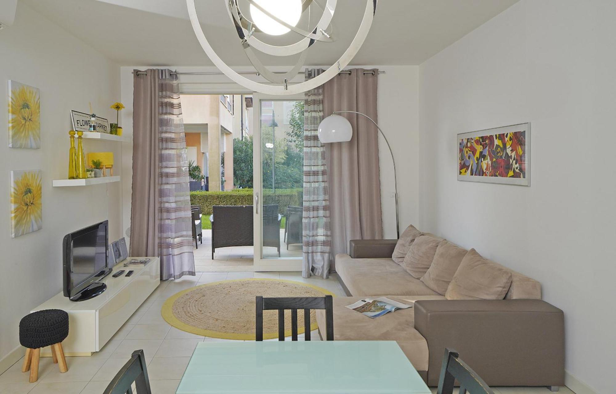 Le Corti Caterina Apartments With Pool By Wonderful Italy Desenzano del Garda Exteriör bild