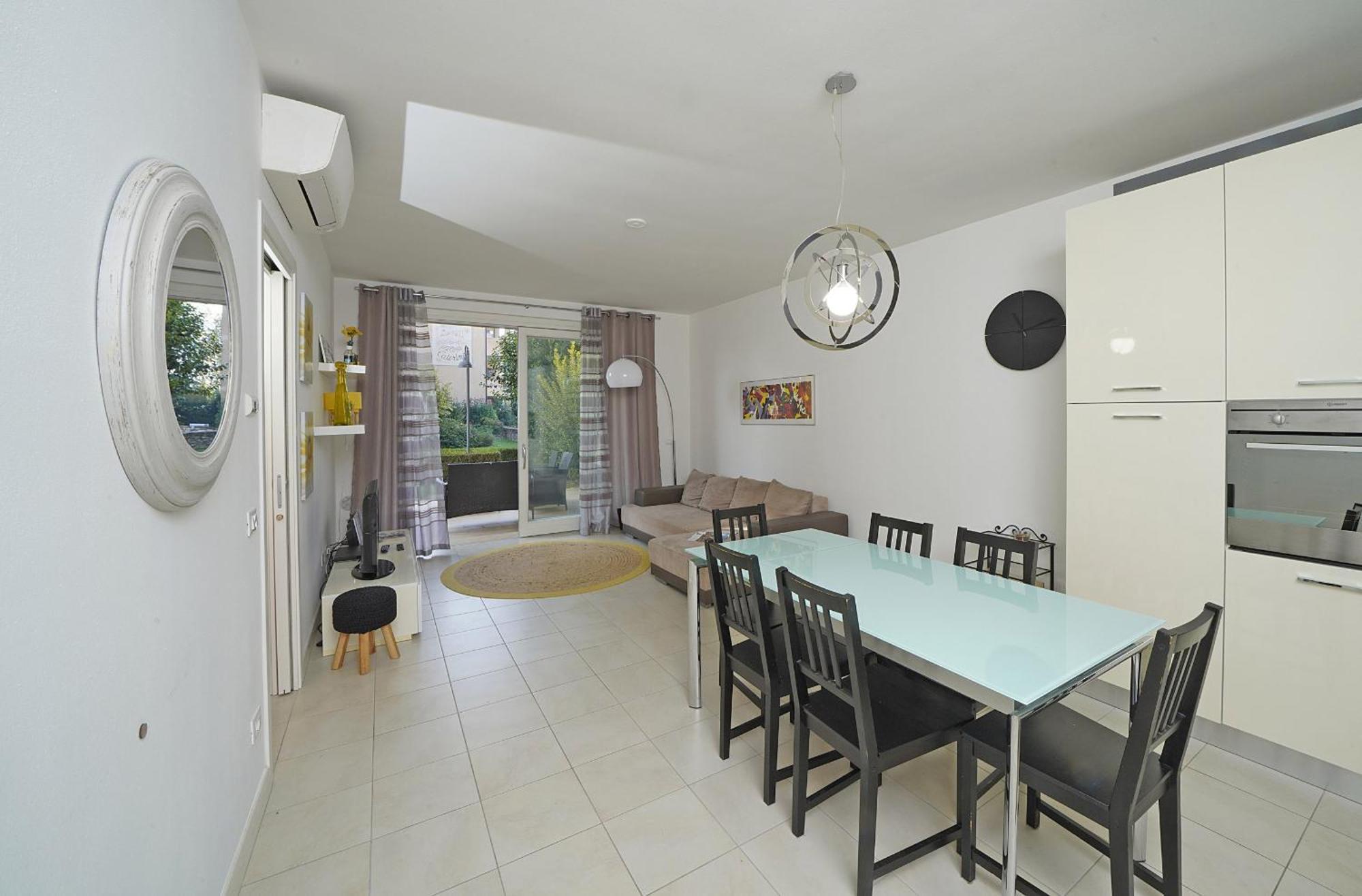 Le Corti Caterina Apartments With Pool By Wonderful Italy Desenzano del Garda Exteriör bild